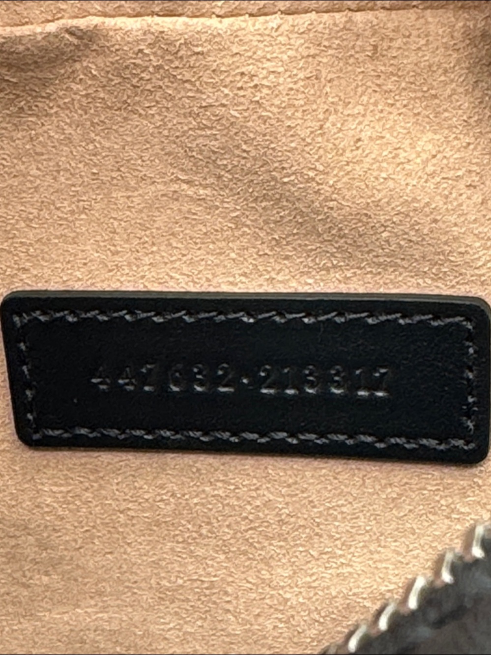 GG Marmont Shoulder Bag Mixed Matelasse Leather Small Gunmetal Hardware - Picture 6 of 9